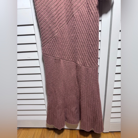 NWT Bohme Elegant Off-Shoulder Asymmetrical Ribbed Knit Maxi Dress Clay Small - Picture 6 of 13